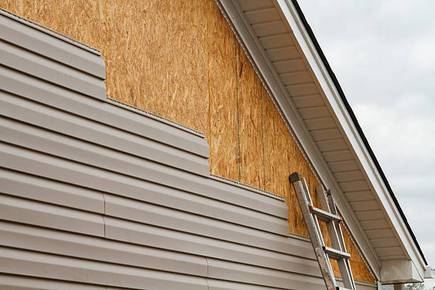 Professional Wood Siding technician working in Cold Spring Harbor, NY